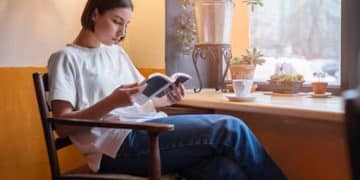 Unlock Emotional Wellbeing: A Guide to Journaling for Mental Clarity - Cover Image